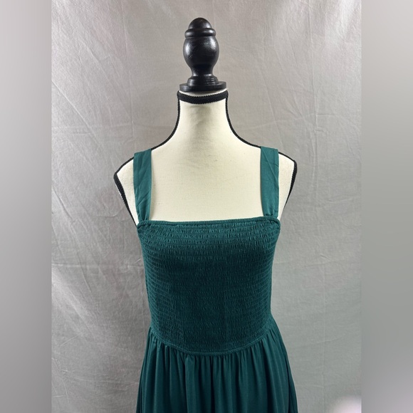 Boho Shirred Ruffle Hem Dress Emerald Green - Picture 7 of 9